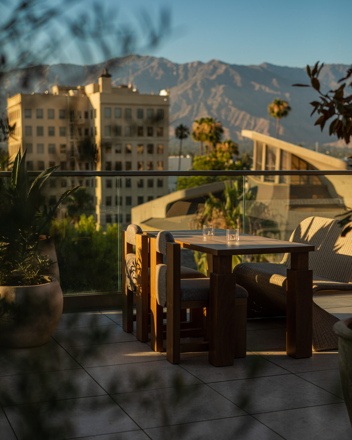 Osa Rooftop - SEASONAL PLATES. ROOFTOP VIEWS